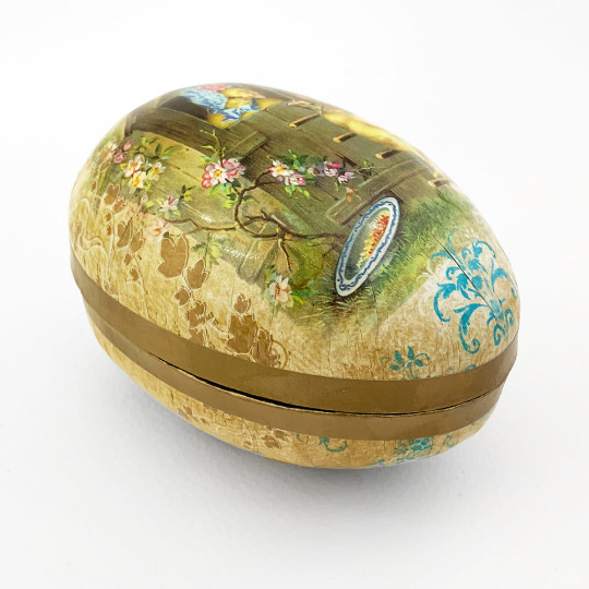 4-1/2" Tan Papier Mache Easter Egg Container with Vintage Chicks ~ Germany